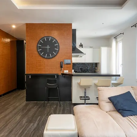 Xenia - Spacious Four-room In Moscova شقة